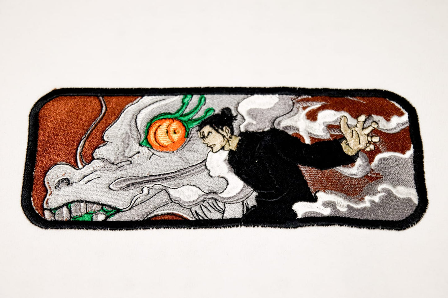 Sweat Brodé sans capuche "Suguru Geto Dragon Irisé"